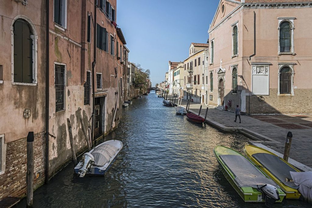 Rio_Madonna_dell'Orto_(Venice)_East_exposure